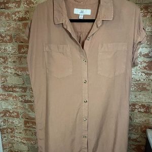 Thread & Supply Dusty Rose Raw Hem Button Up dre
